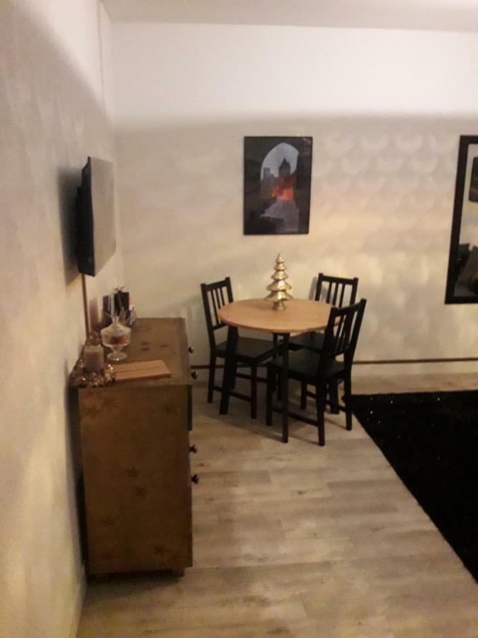 O Calme Appartement Carcassonne Buitenkant foto